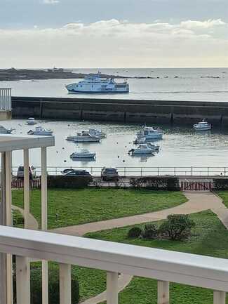 1---Arrivée-du-bateau-de-Belle-ile