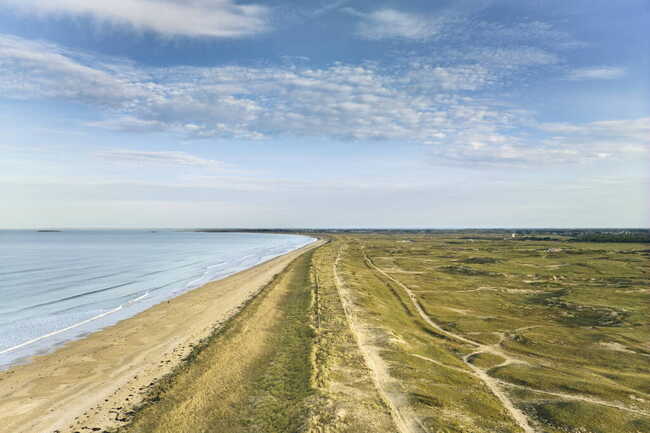 vue-aerienne-plage-plouharnel © Alexandre Lamoureux (2)_1656x1103